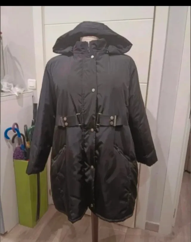 Abrigo Velika Talla Grande Negro