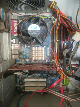 PC Torre P4 3.2GHz 4GB RAM 500gb