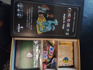 Cartaventuras: Juego de cartas narrativo