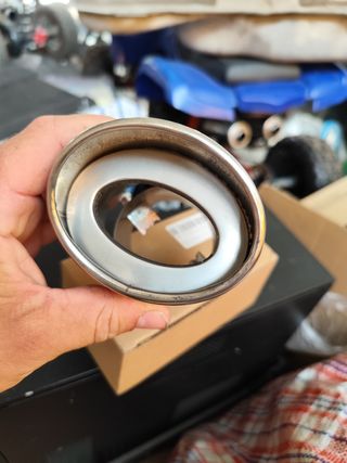 Terminal de escape cromado