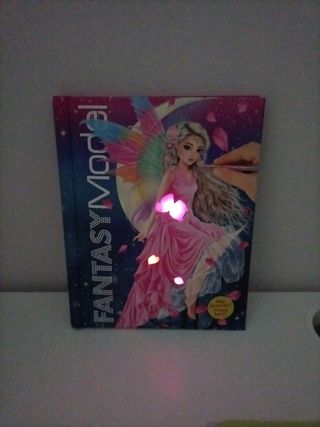 Top Model libro dibujo con luces y melodia