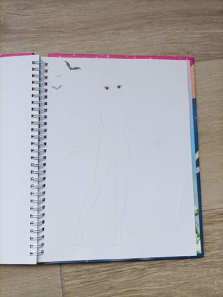 Top Model libro dibujo con luces y melodia