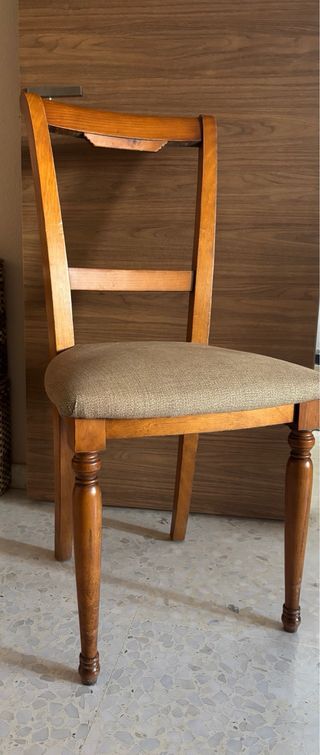 Mesa de comedor redonda de madera