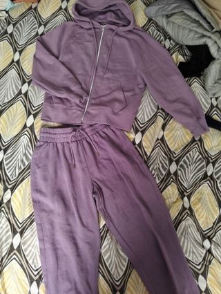 Conjunto chándal morado