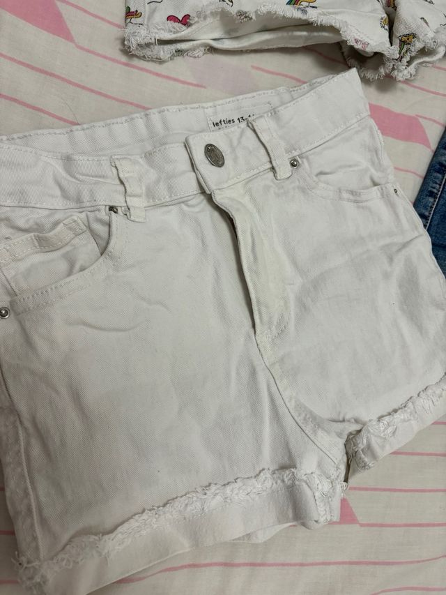 Lote 3 prendas: shorts vaqueros y falda