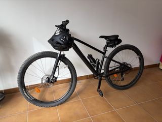 Bicicleta Rockrider Explore 500 Negra