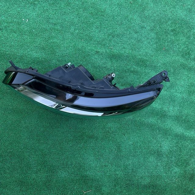 Faro Renault Megane 4