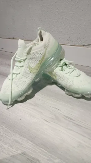 Nike Air VaporMax Zapatillas Verdes Blancas