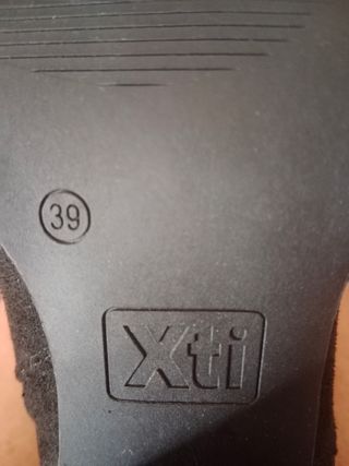 Botas XTI Ante Negras Talla 39 Sin Estrenar