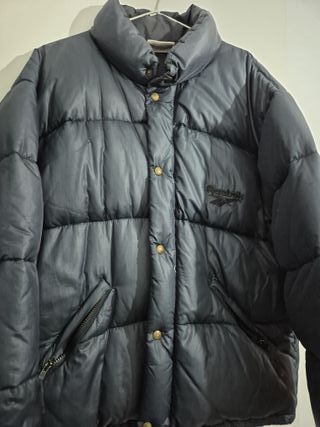 Cazadora acolchada Reebok Talla L.Azul.