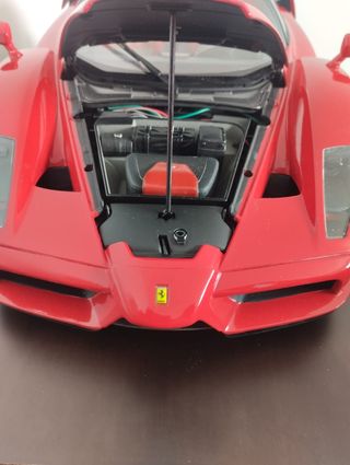 Maqueta Ferrari Enzo 1:10 Planeta D'Agostini