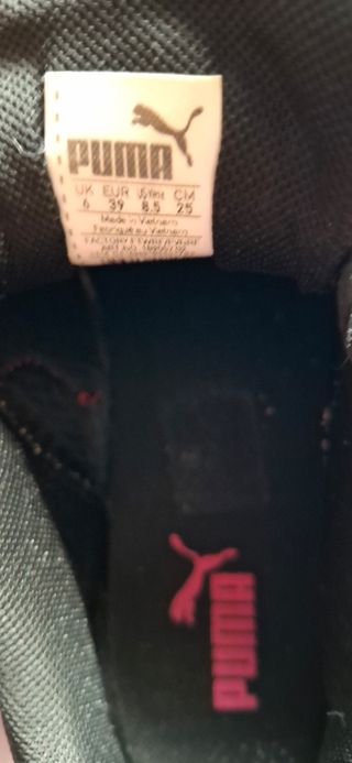 Zapatillas Puma Negras y Rosas