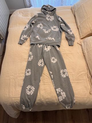 Conjunto Sudadera y Pantalón Gris Talla M