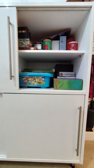 Mueble salón almacenaje lacado en blanco brillo