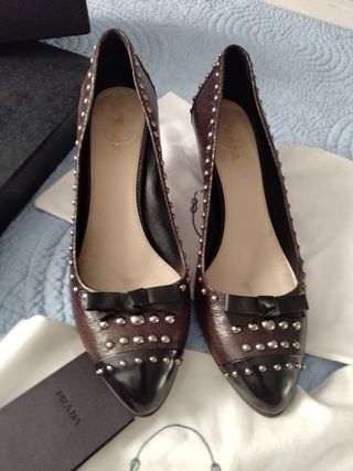 Zapatos Salón Prada Tachuelas Negro/Marrón