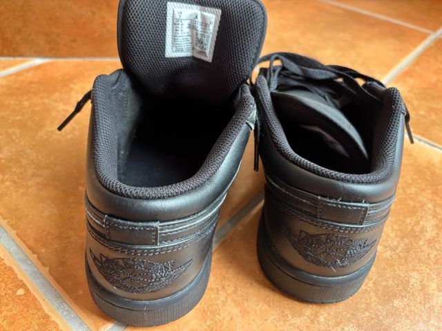 Nike Air Force 1 Negras Talla 42