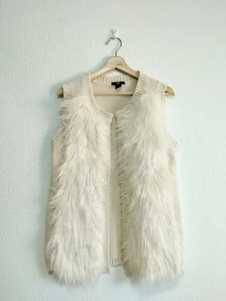 Chaleco H&M punto y pelo sintético beige