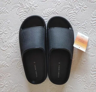 Chanclas YSABEL MORA color marrón chocolate Talla 