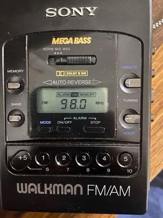 Walkman Sony Megabass F2085 funcionando (fotos)