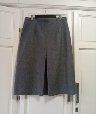 Falda gris 