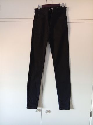 Pantalón skinny negro mujer
