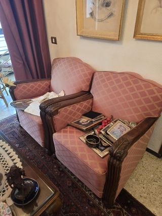 Sofá antiguo de alta calidad