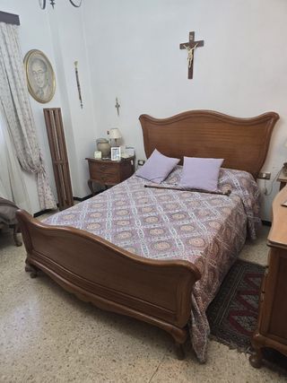 Sofá antiguo de alta calidad