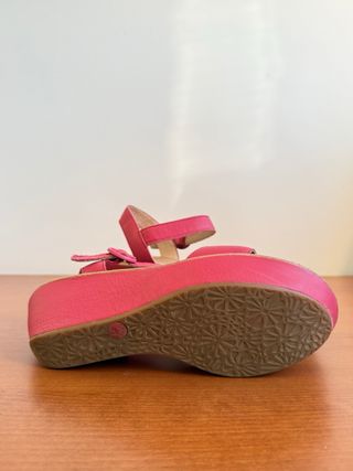 Sandalias cuña fucsia Camper