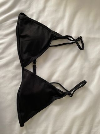 Top bikini negro