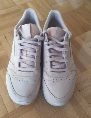 Zapatillas deportivas beige y rosa