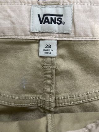 Pantalón corto Vans beige