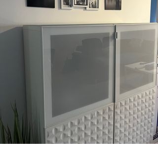 Comò Ikea grigio e bianco