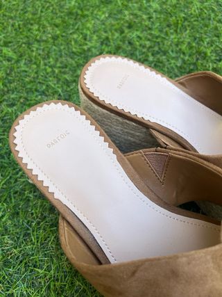 Sandalias cuña PARFOIS marrón