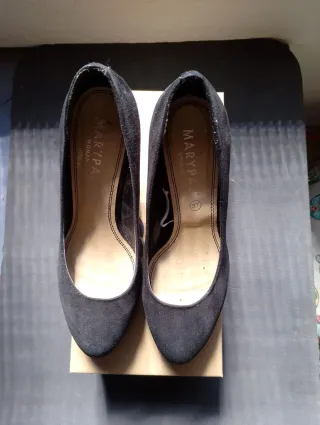 Zapatos salón ante negro tacón grueso