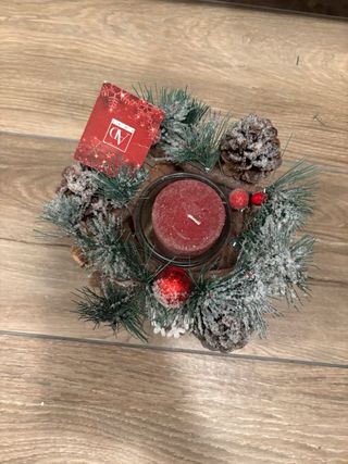 Centrotavola natalizio con candela