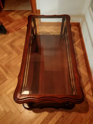 Mesa baja cristal y madera