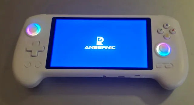 Consola RG557 Blanca 256Gb