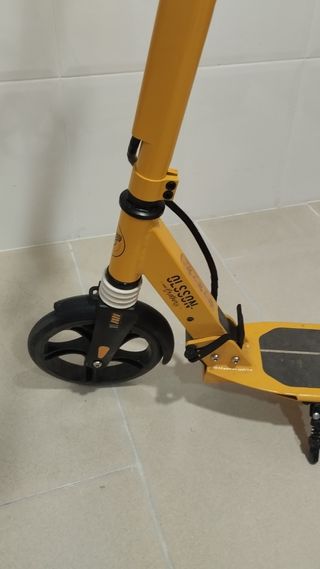 Patín Eléctrico Amarillo Olsson