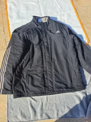 Chaqueta Adidas Negra y Gris