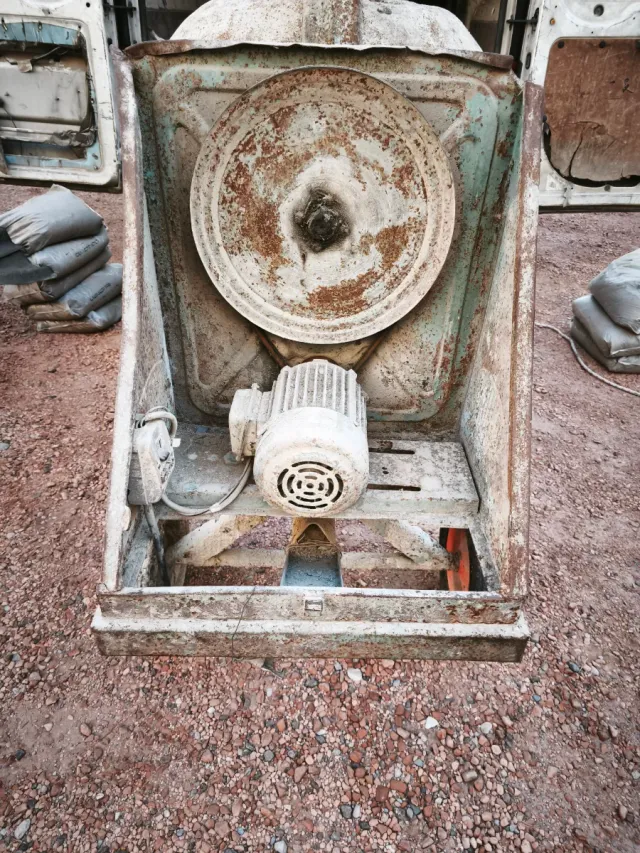 Hormigonera de obra Trifàsica (tenemos dos)