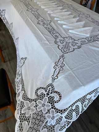 Toalha de mesa linho bordado Richelieu