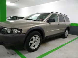 Volvo XC70 2004