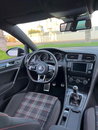 Volkswagen Golf 2016