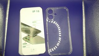 Funda protectora transparente para iPhone 16