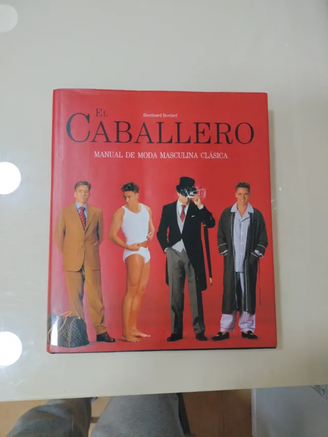 Libro El Caballero de Bernhard Roetzel. Año 1999