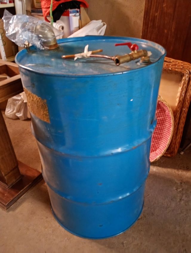 Tanque de gasoil azul