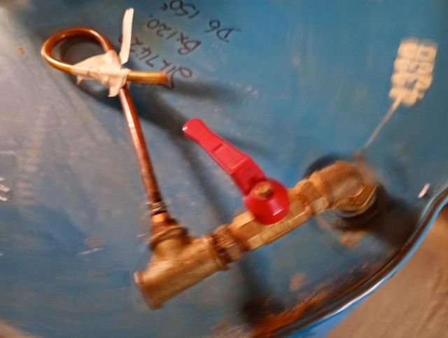 Tanque de gasoil azul