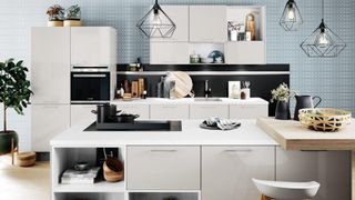 REFORMAS ESPECÍFICAS: COCINAS Y BAÑOS MODERNOS