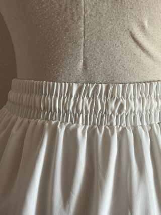 Falda larga blanca volantes talla L