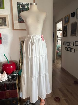 Falda larga blanca volantes talla L